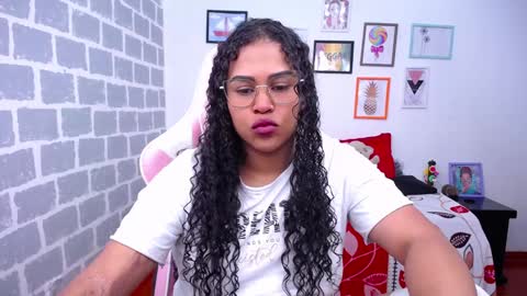 Karen online show from January 2025 06:20:01 PM