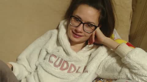 Snapshot of candylady136 chatting on March 2025 10:20:02 PM say meow and send tip online show from March 2025 10:20:02 PM