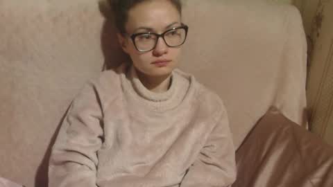 say meow and send tip  online show from February 2026 04:06:01 AM