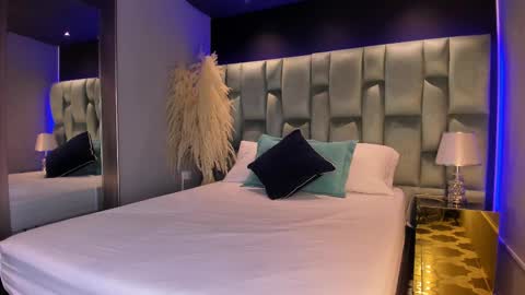 candyluxury_ online show from February 2025 07:05:02 PM