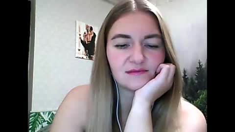 Daisy online show from October 2025 08:52:01 PM