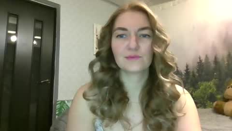 Daisy online show from December 2025 09:23:02 PM