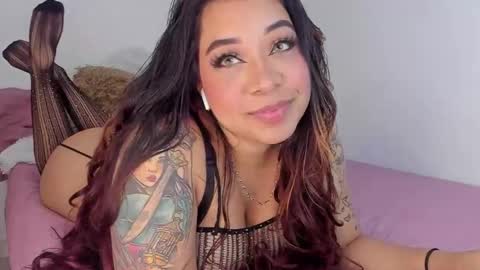 Snapshot of candyr0se_ chatting on September 2025 03:56:01 AM candyr0se_ online show from September 2025 03:56:01 AM