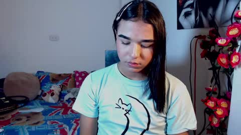 Snapshot of candyy_doll_ chatting on May 2026 05:25:01 AM candyy_doll_ online show from May 2026 05:25:01 AM