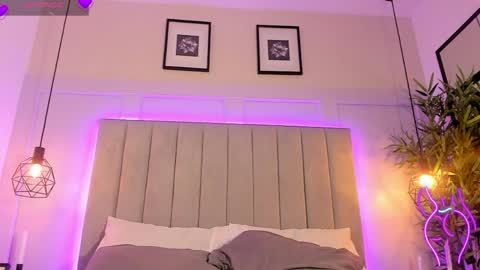 candyyvega online show from April 2026 09:42:01 PM