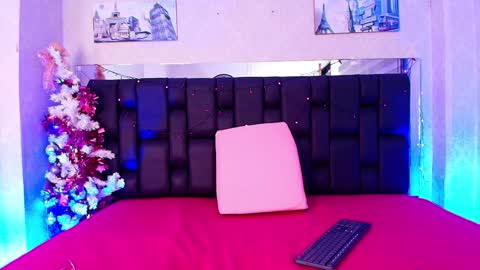 Aura  online show from January 2025 11:56:02 AM