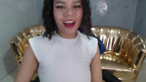 canela_s1 online show from October 2025 08:20:01 PM