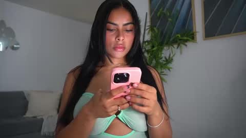 Snapshot of canelasungirl chatting on October 2025 06:47:02 PM Jency NEW IG IMCANELA   online show from October 2025 06:47:02 PM