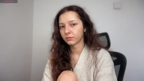 Emma online show from December 2024 12:23:01 PM