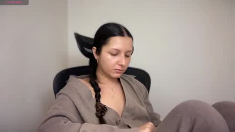 Emma online show from March 2025 05:38:02 PM