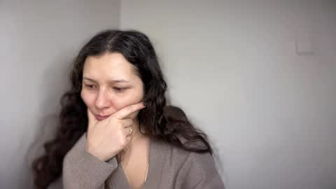 Emma online show from February 2026 05:39:01 AM