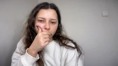 Emma online show from February 2026 07:25:02 AM