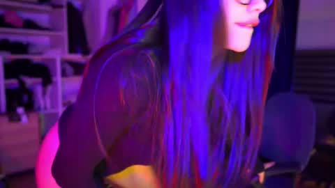 Miyah online show from October 2025 03:15:01 AM