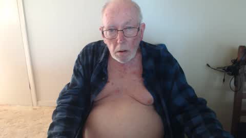 Snapshot of capt5105 chatting on March 2026 01:53:02 AM capt5105 online show from March 2026 01:53:02 AM