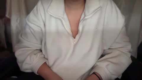 Snapshot of carabou11 chatting on December 2025 07:19:02 PM Cara Bou online show from December 2025 07:19:02 PM