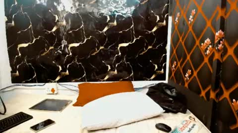 Snapshot of caramelminxx_ chatting on July 2026 08:21:01 AM caramelminxx_ online show from July 2026 08:21:01 AM