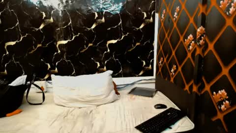 Snapshot of caramelminxx_ chatting on July 2026 07:34:01 AM caramelminxx_ online show from July 2026 07:34:01 AM