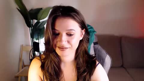 Mary online show from December 2025 04:43:02 AM