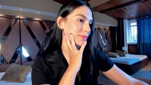 Snapshot of carina_rossi chatting on December 2024 12:13:02 PM Carina online show from December 2024 12:13:02 PM