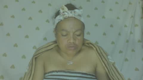 carinesexy69 online show from June 2026 06:40:01 PM