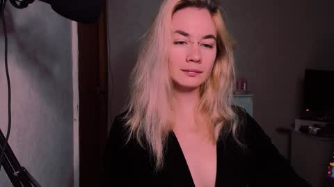 Carin online show from September 2025 04:03:01 AM