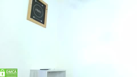 Carla online show from September 2025 11:46:02 AM