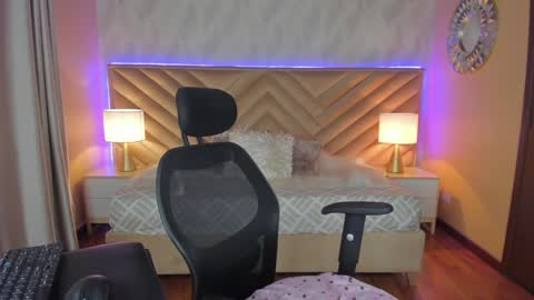 Carla Santini online show from January 2025 10:45:02 PM