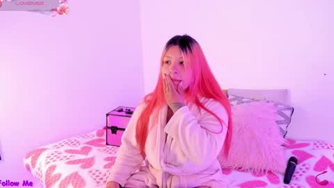 Snapshot of carla_wet18 chatting on October 2025 12:33:01 PM Carla Wet18 online show from October 2025 12:33:01 PM