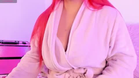 Snapshot of carla_wet18 chatting on October 2025 01:08:01 PM Carla Wet18 online show from October 2025 01:08:01 PM