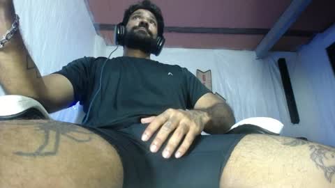 Snapshot of carlo_yates27 chatting on May 2026 02:41:02 AM carlo yates thx for help me to reach 100 thumps up online show from May 2026 02:41:02 AM