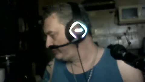 Snapshot of carlos712009 chatting on February 2026 04:32:01 AM carlos712009 online show from February 2026 04:32:01 AM