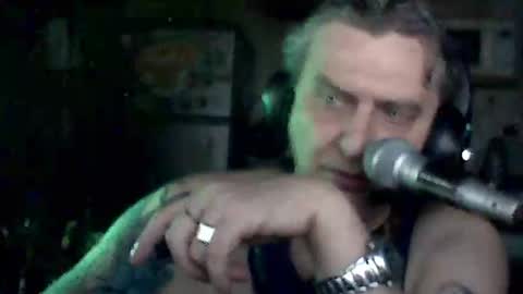 Snapshot of carlos712009 chatting on April 2026 07:44:01 AM carlos712009 online show from April 2026 07:44:01 AM