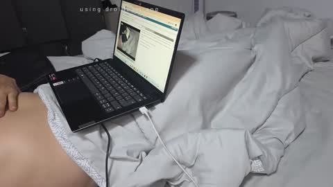 carlosmature online show from April 2026 12:43:01 PM