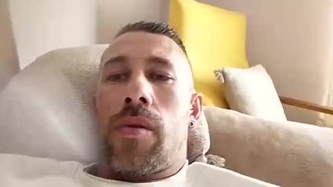 carlosrm440882 online show from March 2026 10:59:01 AM