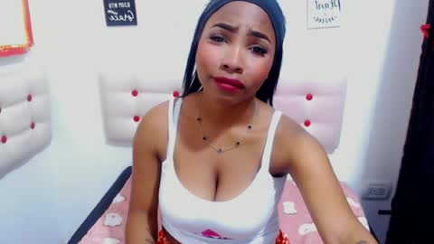 CarlotaDivaxxx online show from June 2026 04:11:02 PM