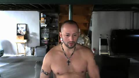 Carl online show from December 2024 06:17:02 PM