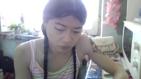 Snapshot of carlyjoy chatting on June 2026 10:35:01 AM CarlyJoy online show from June 2026 10:35:01 AM