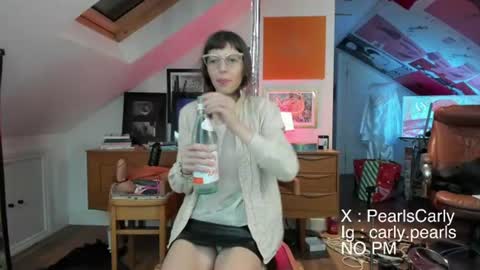 Carly Pearls online show from July 2026 02:04:02 AM