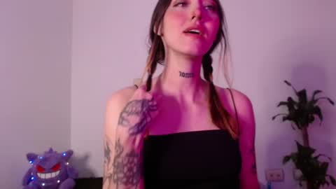 carmennrusso online show from November 2025 06:57:02 PM