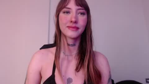 Snapshot of carmennrusso chatting on May 2026 05:31:02 PM carmennrusso online show from May 2026 05:31:02 PM