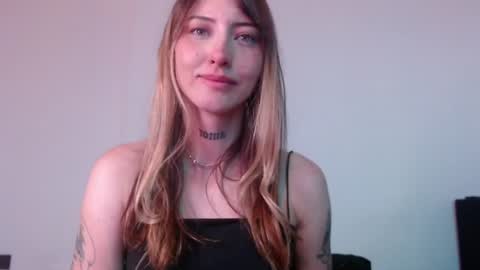 Snapshot of carmennrusso chatting on July 2026 02:05:17 AM carmennrusso online show from July 2026 02:05:17 AM