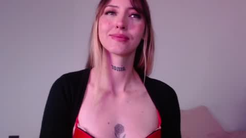 Snapshot of carmennrusso chatting on July 2026 04:14:02 PM carmennrusso online show from July 2026 04:14:02 PM