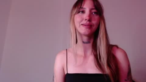 Snapshot of carmennrusso chatting on August 2026 06:40:02 PM carmennrusso online show from August 2026 06:40:02 PM