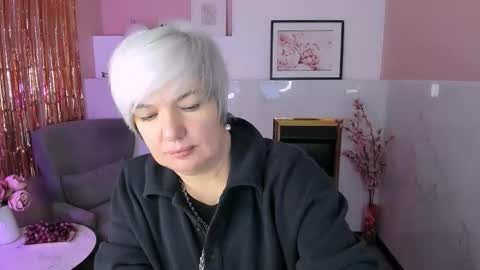 Carmen online show from January 2026 08:47:02 PM