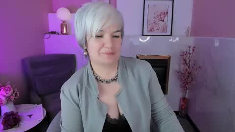 Carmen online show from March 2026 09:37:01 AM