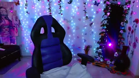 Carolina online show from April 2026 02:51:02 AM