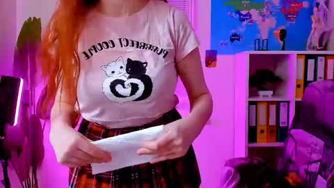 Snapshot of carol_carmen chatting on February 2026 10:15:01 PM Carol online show from February 2026 10:15:01 PM