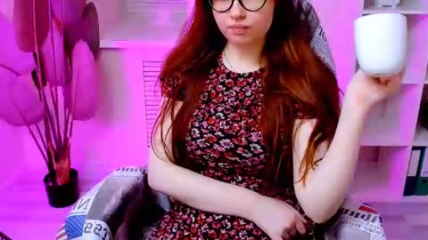 Snapshot of carol_carmen chatting on June 2026 10:34:02 PM Carol online show from June 2026 10:34:02 PM