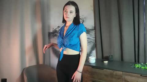 Snapshot of carolannkrager chatting on October 2025 11:08:02 AM Hi Im Stasy Glad to see you in my room PVT is open online show from October 2025 11:08:02 AM