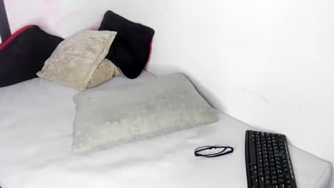 Snapshot of carolay759687 chatting on February 2025 09:25:02 AM carolay759687 online show from February 2025 09:25:02 AM